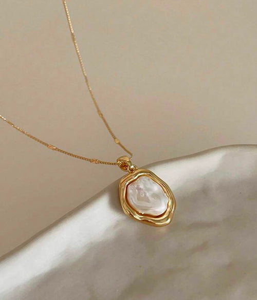 Baroque Muse Pearl Necklace