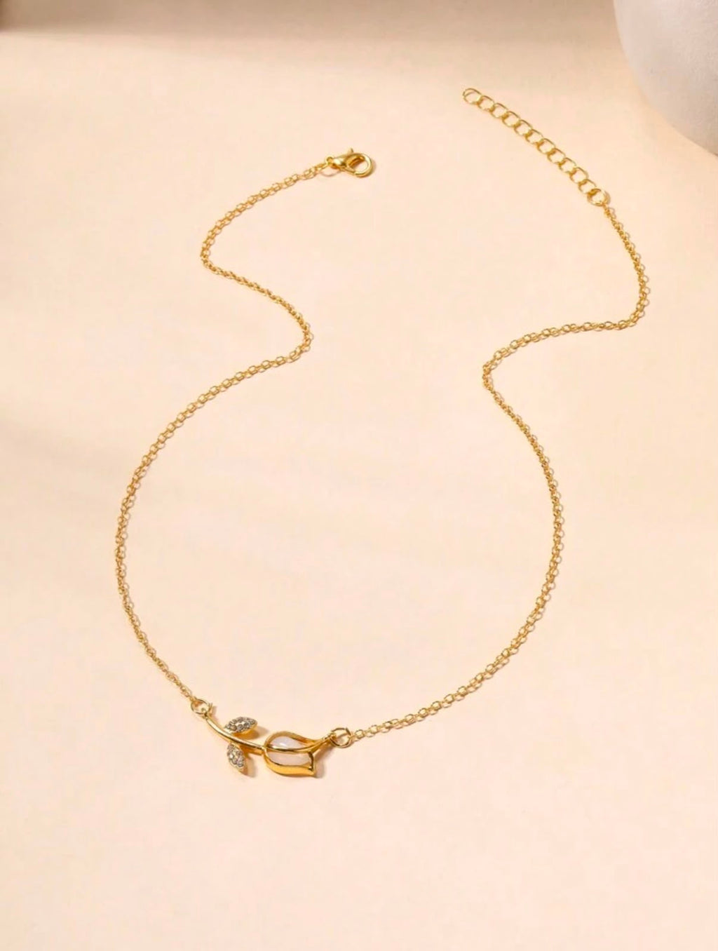 Petal Glow Necklace